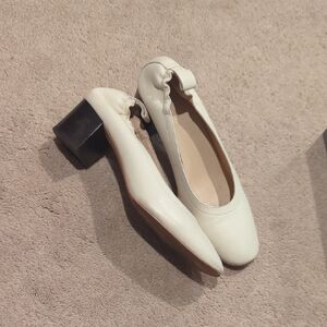 Elegant Cream Block Heel Shoes